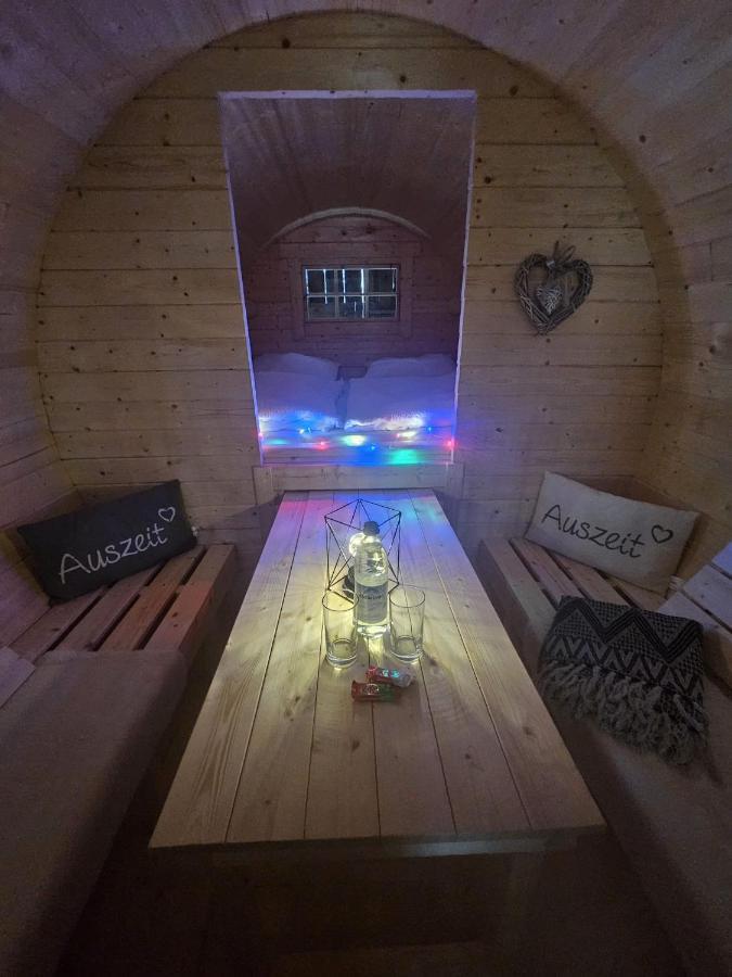Schlaffass Mit Wellness In Alter Scheune Seinsheim Luaran gambar